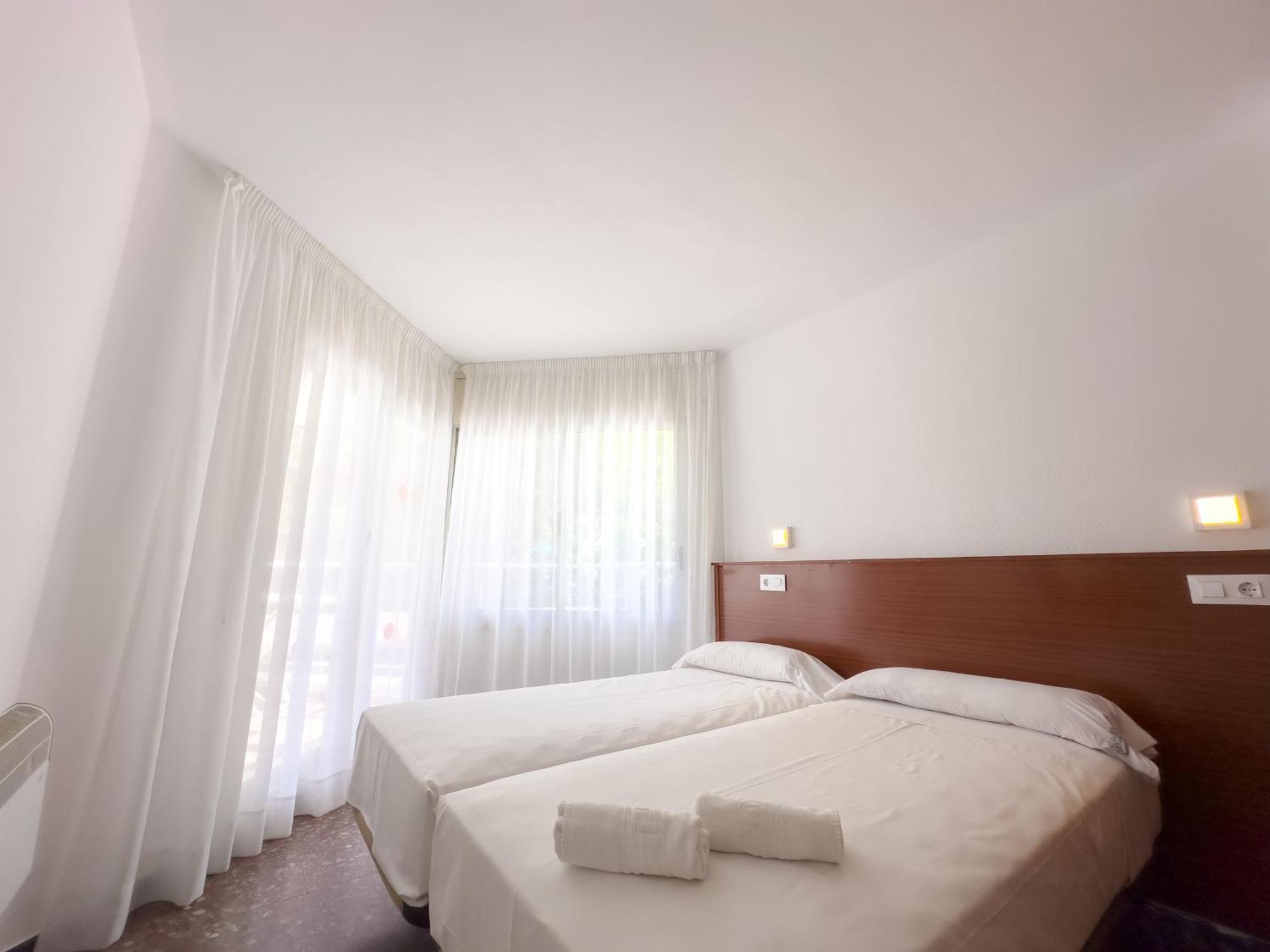 Rentalmar Atlantida Apartamentos Salou Exterior photo